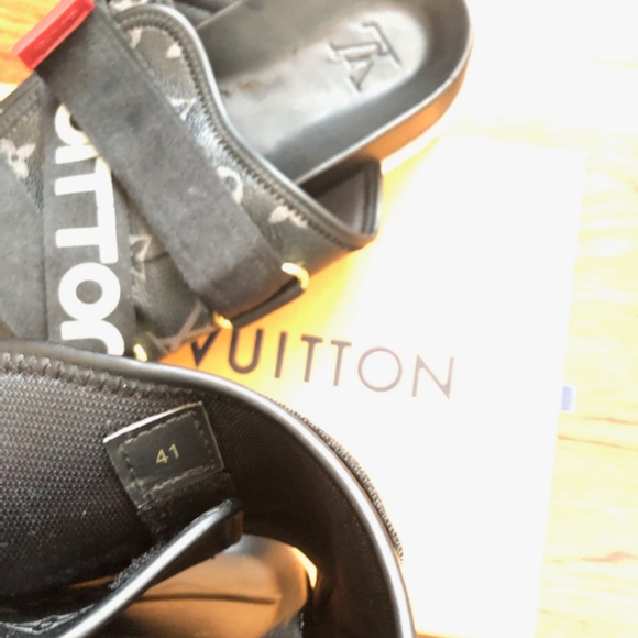 COPY - Louis Vuitton Slides - Picture 3 of 5